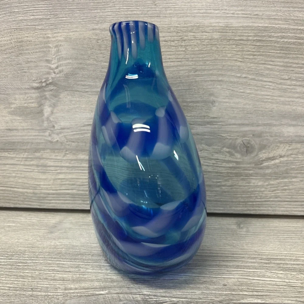 Crate & Barrel MYKONOS GLASS Vase -‎ 8" Blown Glass Art Vase Small A5 - Picture 2 of 7